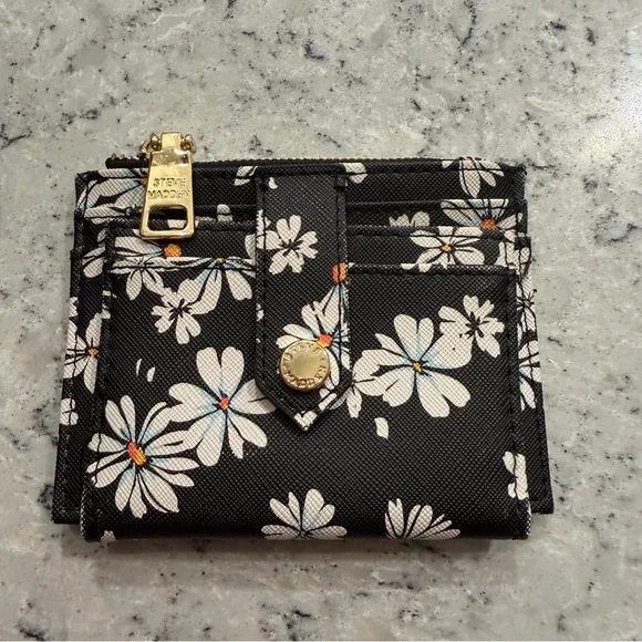 Steve Madden Floral Card Holder Wallet Black Daisy Print Zip Coin - Picture 8 of 8